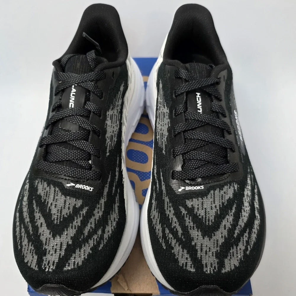 NEW Brooks Launch 11 Women's Run & Walk Shoes Black/White Size 6‎ Medium/B #0803